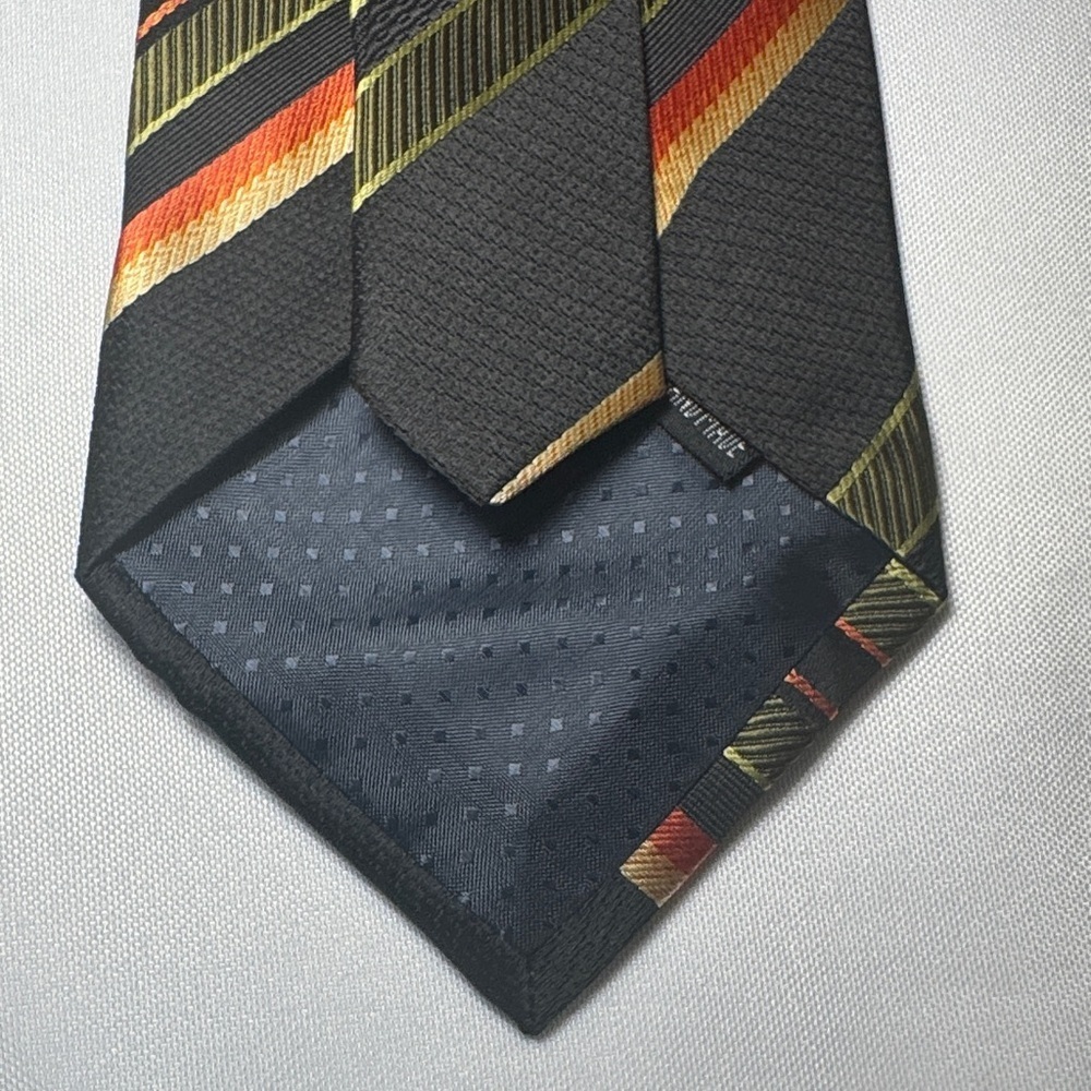 Kailong Silk Handmade Striped Tie - Picture 3 of 11